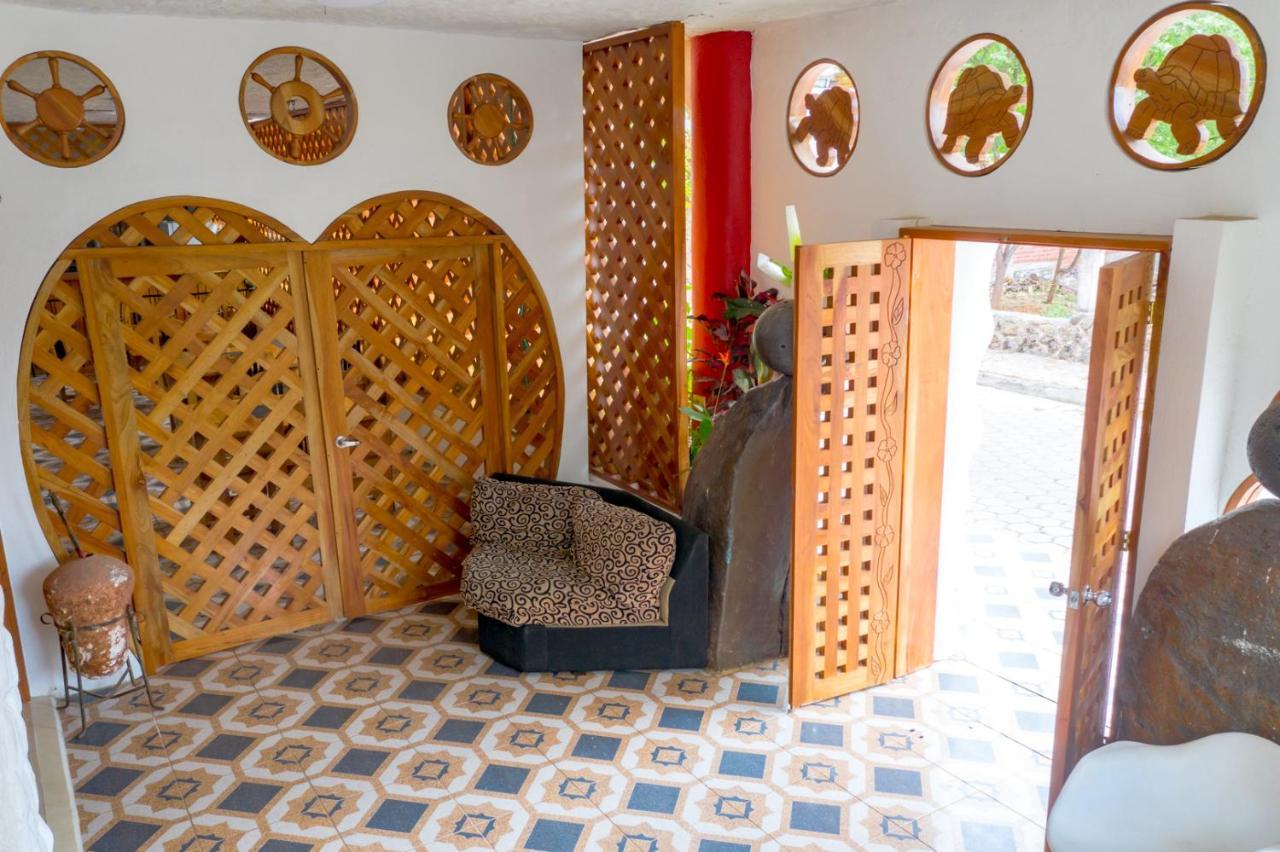 Royal Galapagos Inn Puerto Baquerizo Moreno Dış mekan fotoğraf