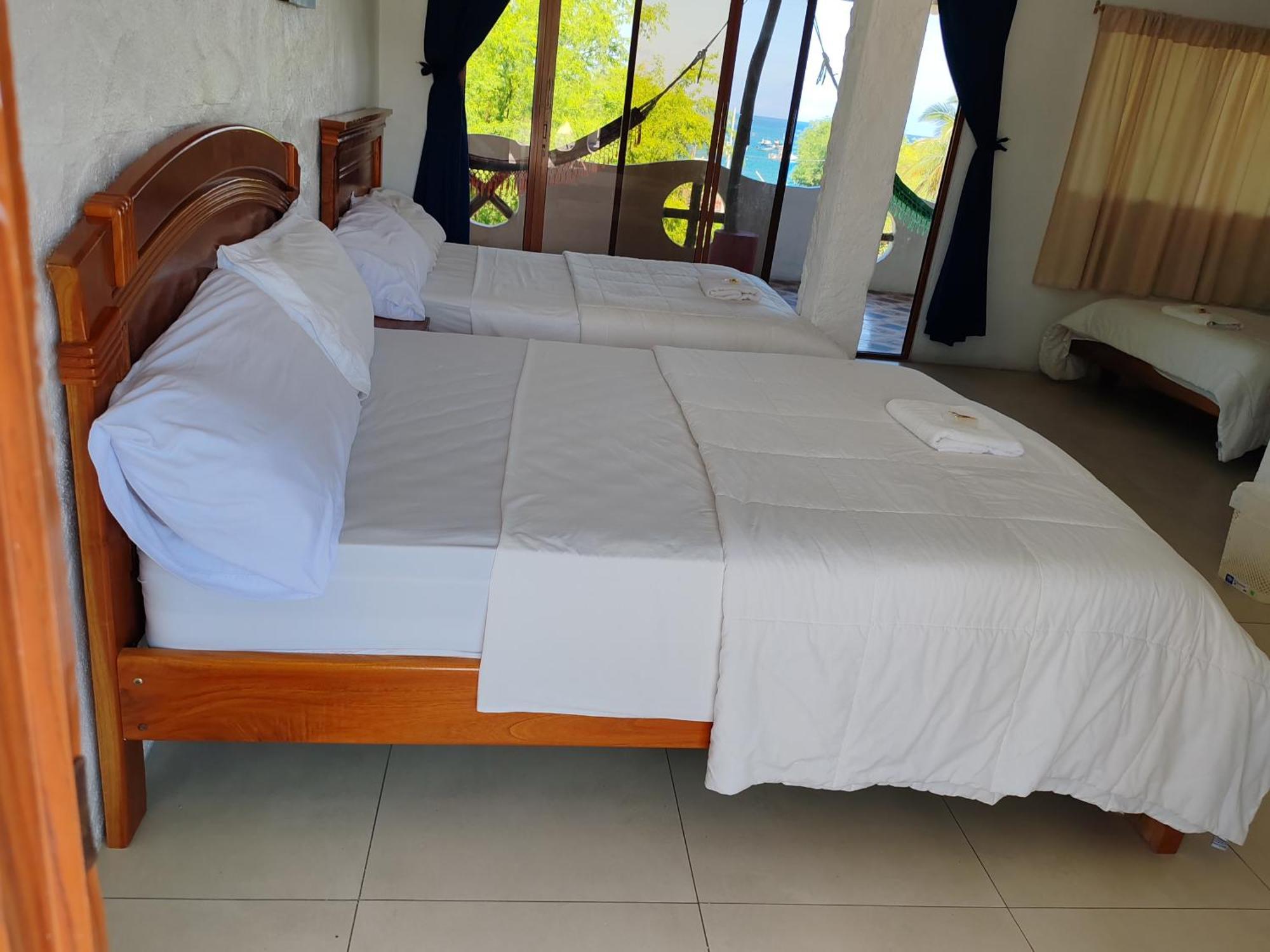 Royal Galapagos Inn Puerto Baquerizo Moreno Dış mekan fotoğraf